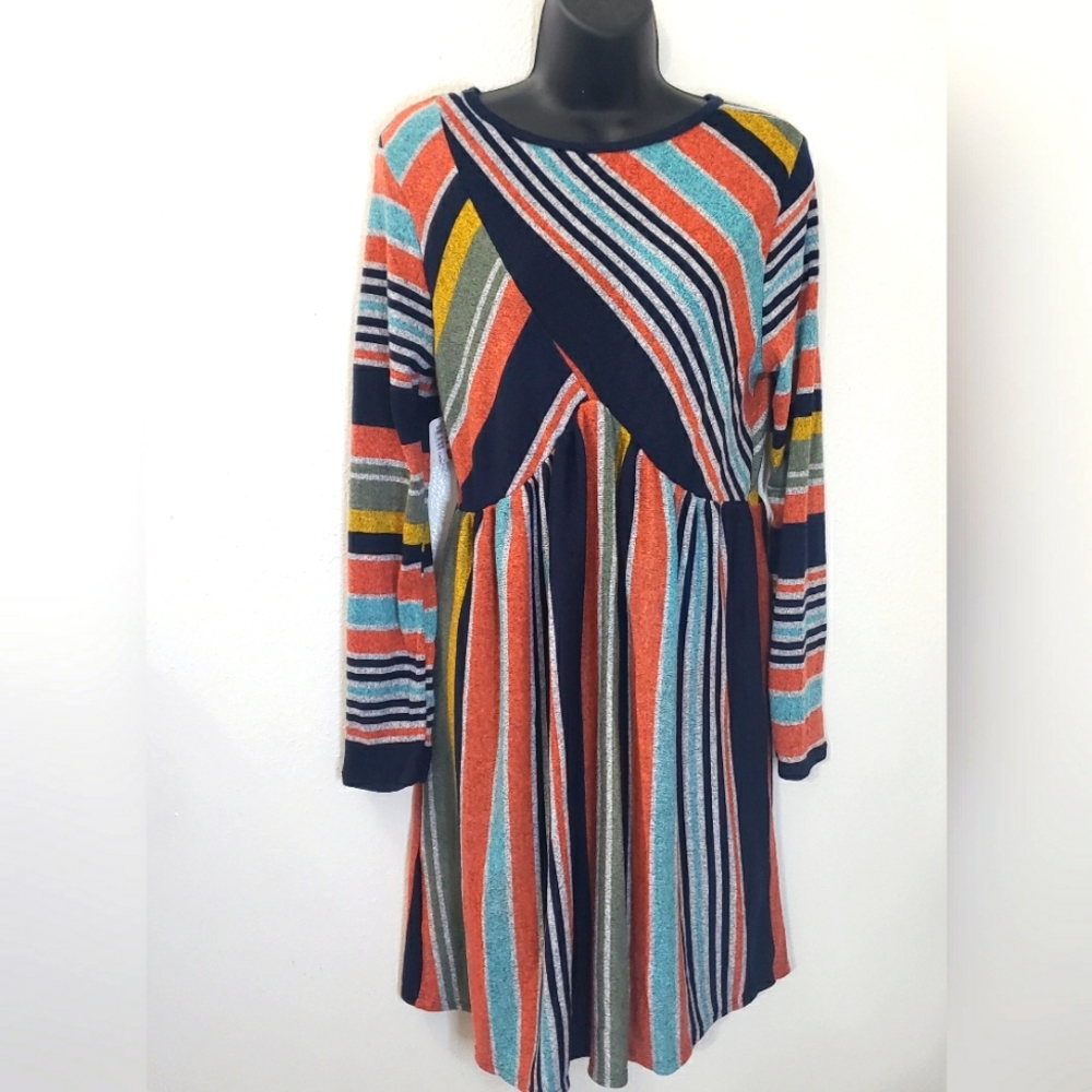 EGY DRESS - Picture 3 of 7